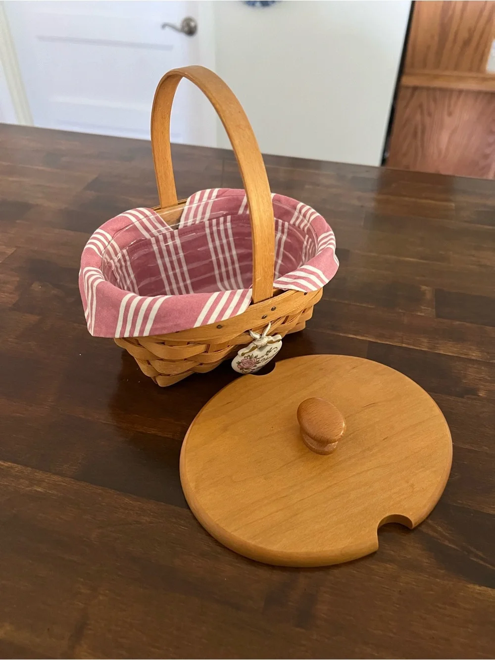 Longaberger Horizon of Hope Basket with Lid, 1999